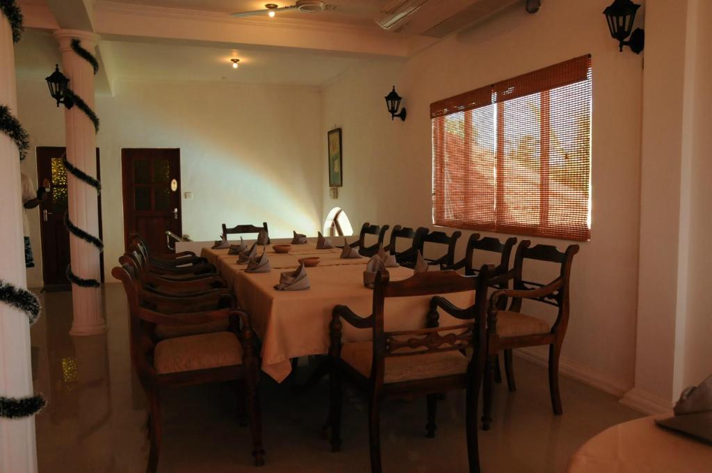 Hotel Lagoon Paradise Negombo Extérieur photo