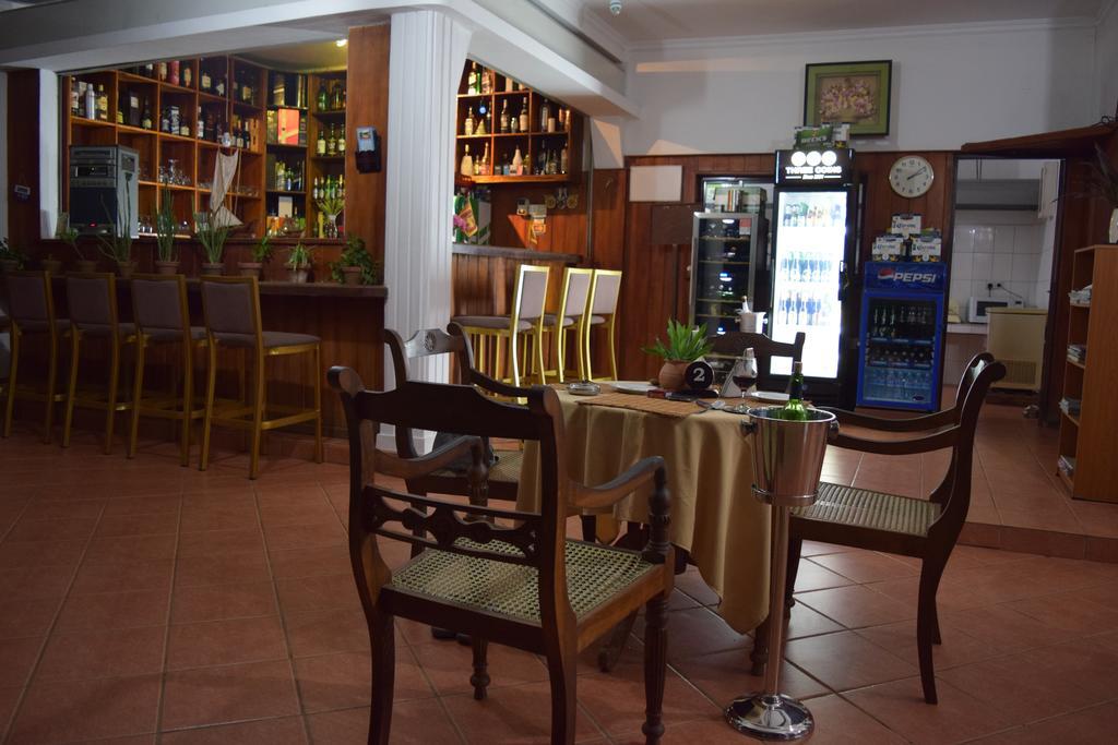 Hotel Lagoon Paradise Negombo Extérieur photo