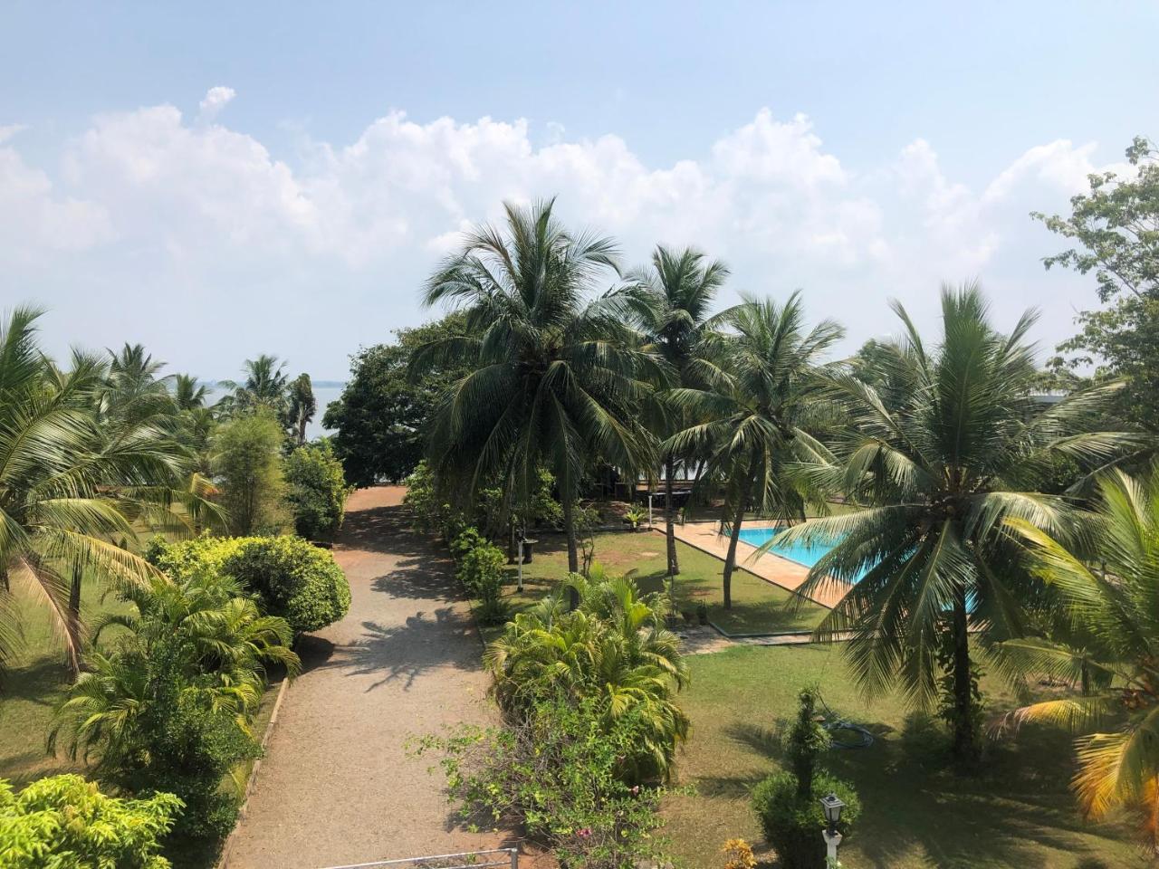 Hotel Lagoon Paradise Negombo Extérieur photo